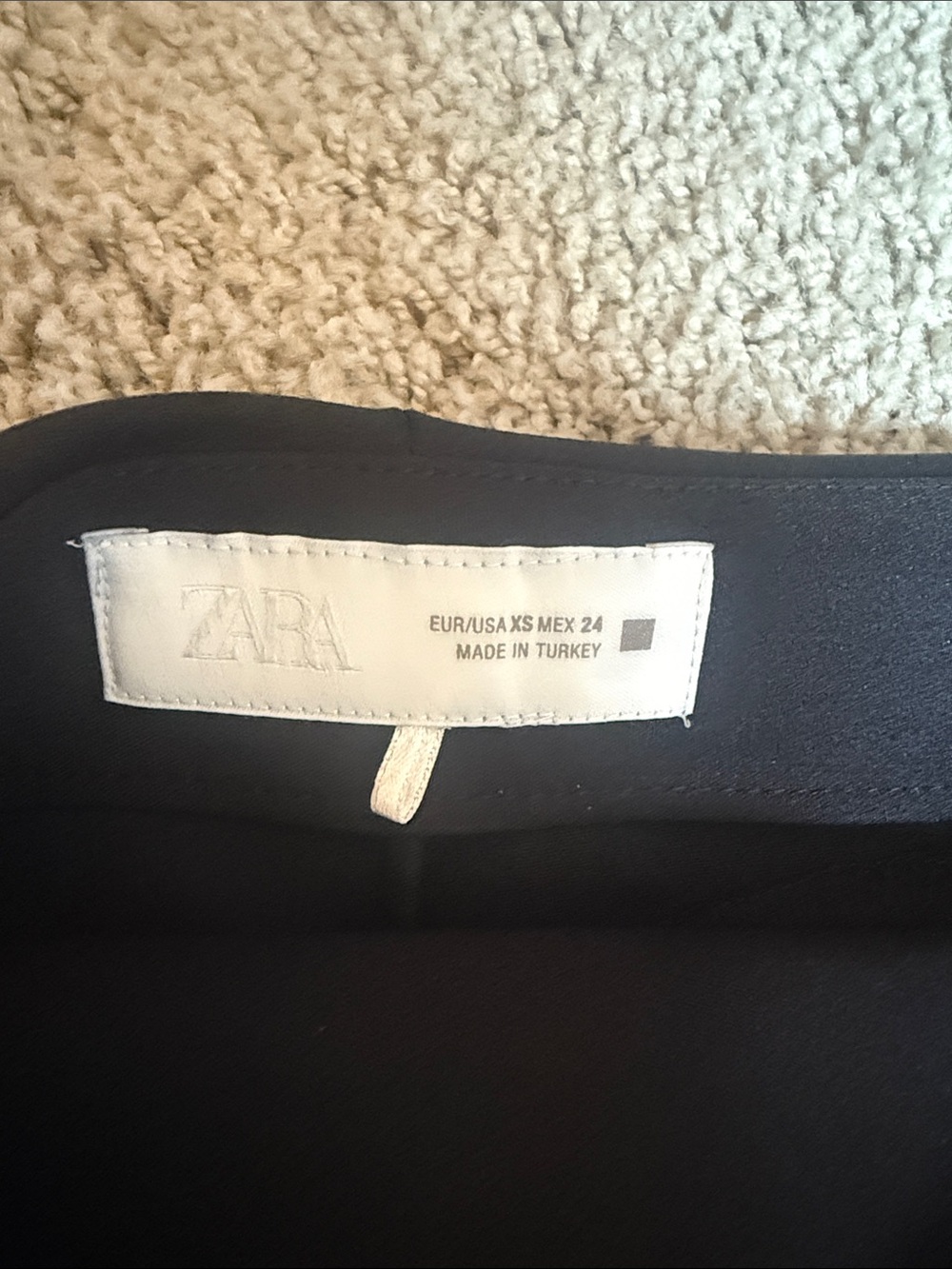 Zara Black Skirt - Picture 2 of 5